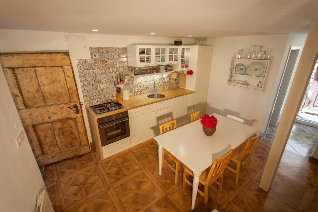 Barbarossa House With Parking Apartment Cres Exterior foto