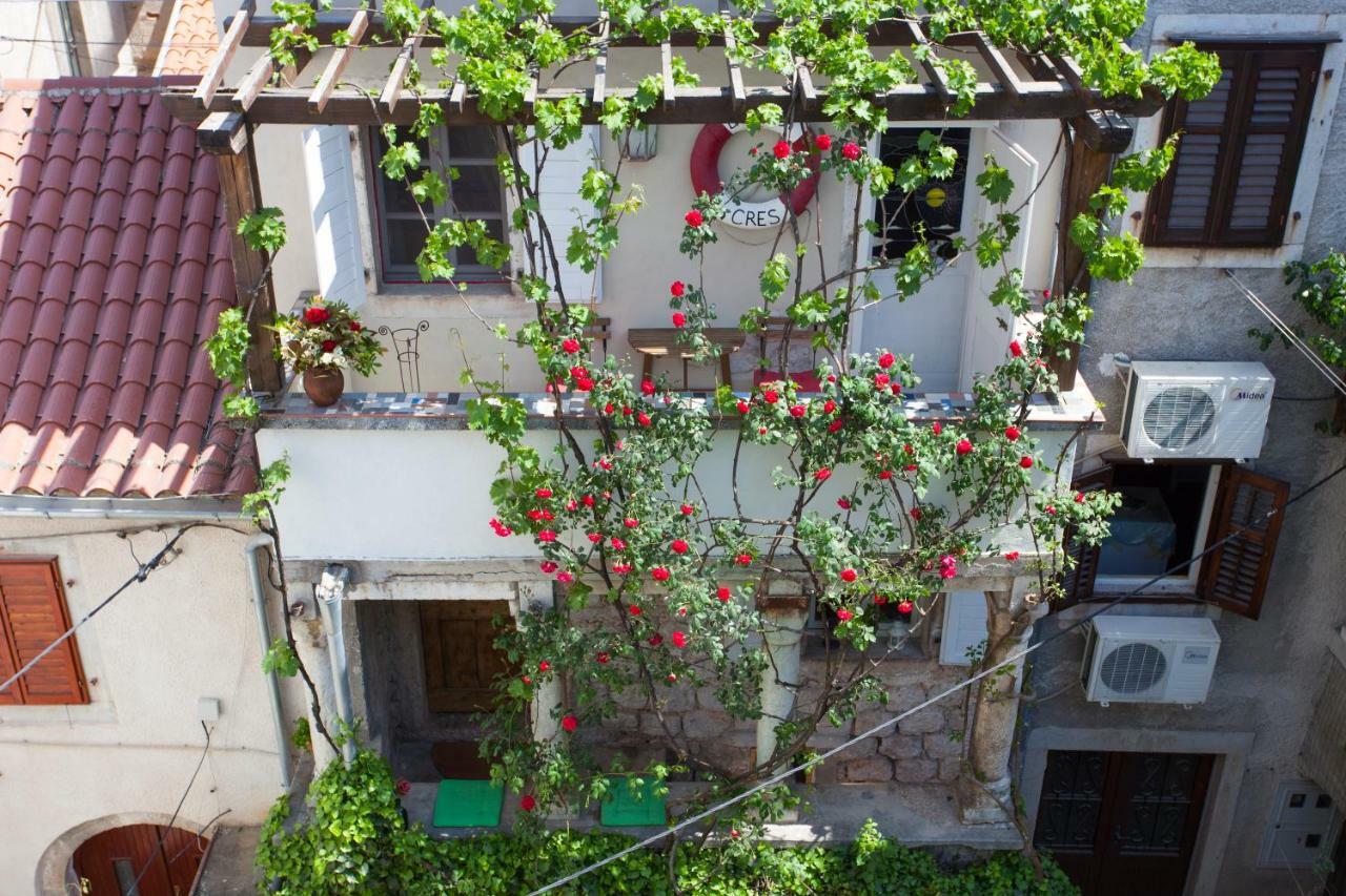 Barbarossa House With Parking Apartment Cres Exterior foto